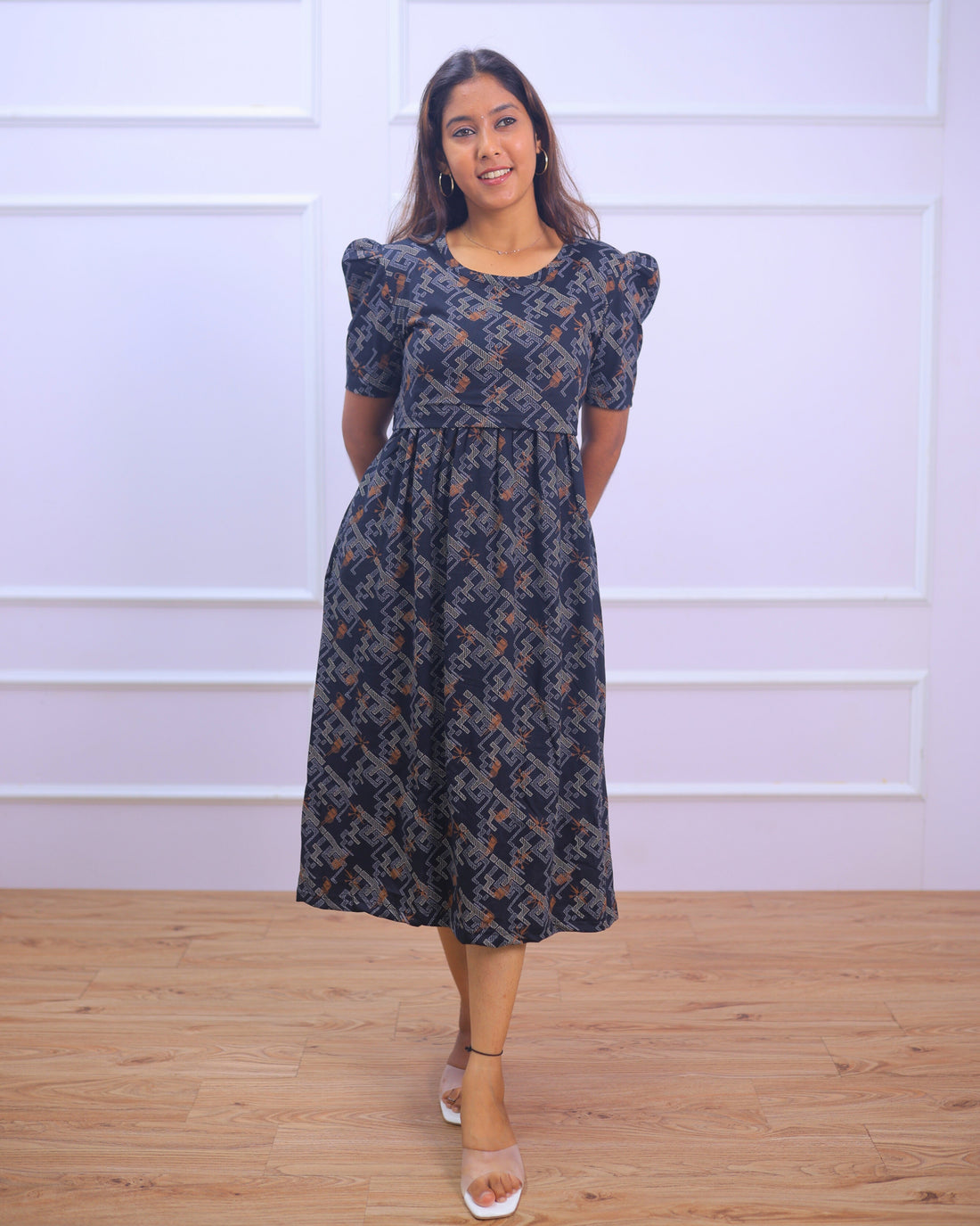 Black Dip | Zipless Maternity Dress - Puff Sleeves | Calf Length