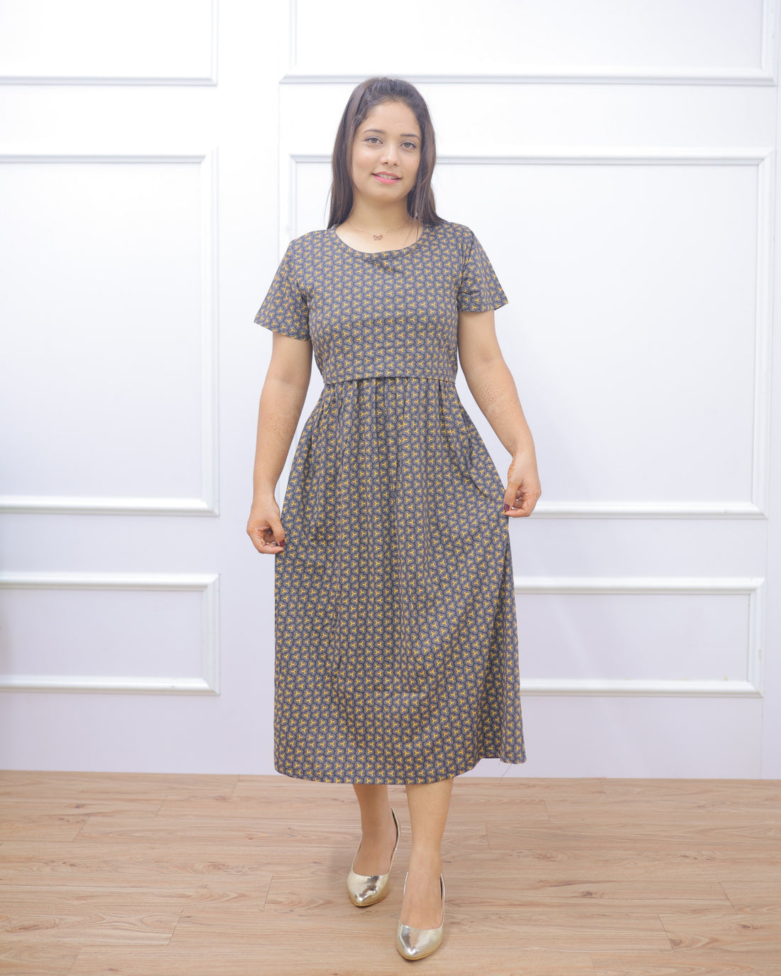 Kaia | Zipless Maternity Dress - Normal Sleeves | Calf Length - Only 2XL Size