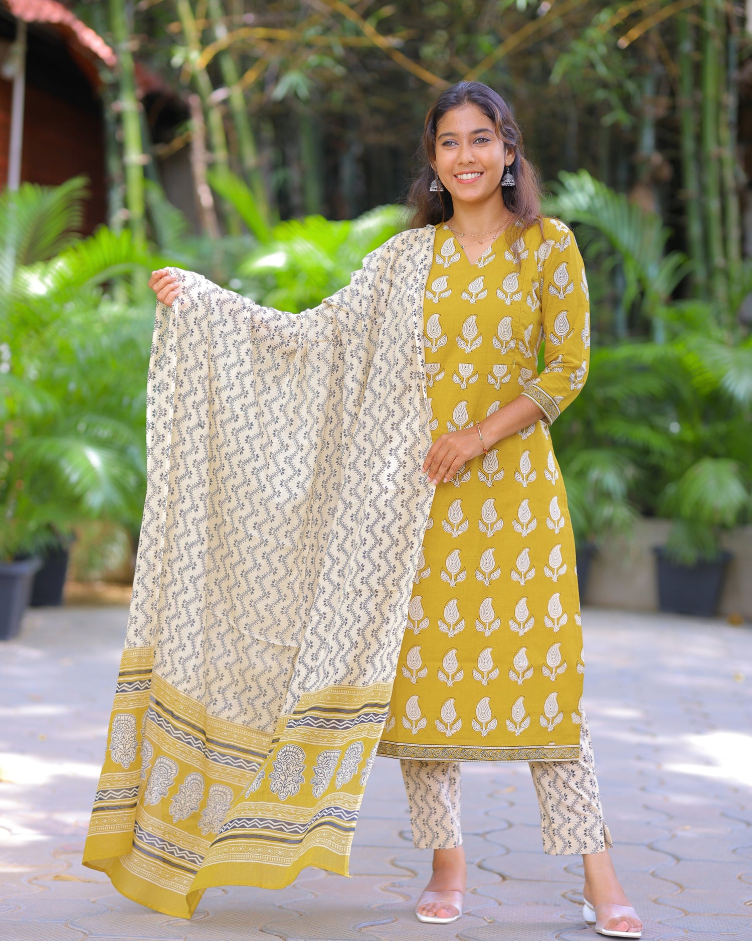 Niraa | Maternity Kurti with Lining [TOP + PANT + DUPATTA] - Only S Size