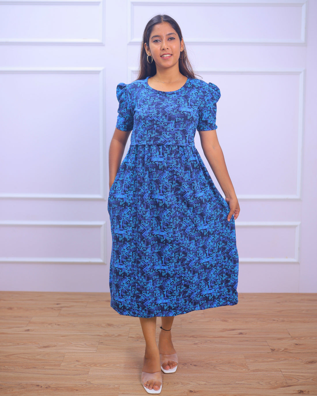 Bluely| Zipless Maternity Dress - Puff Sleeves | Calf Length