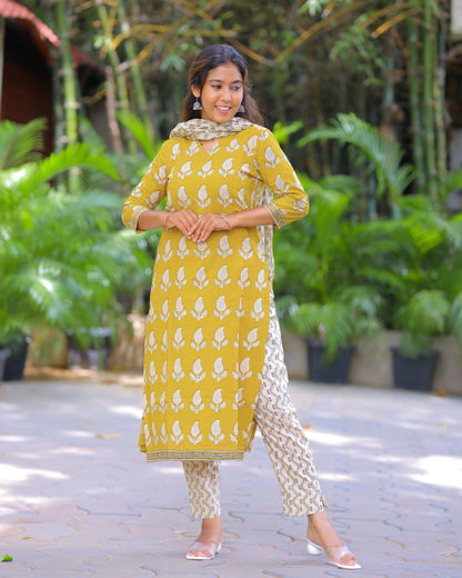Niraa | Maternity Kurti with Lining [TOP + PANT + DUPATTA] - Only S Size