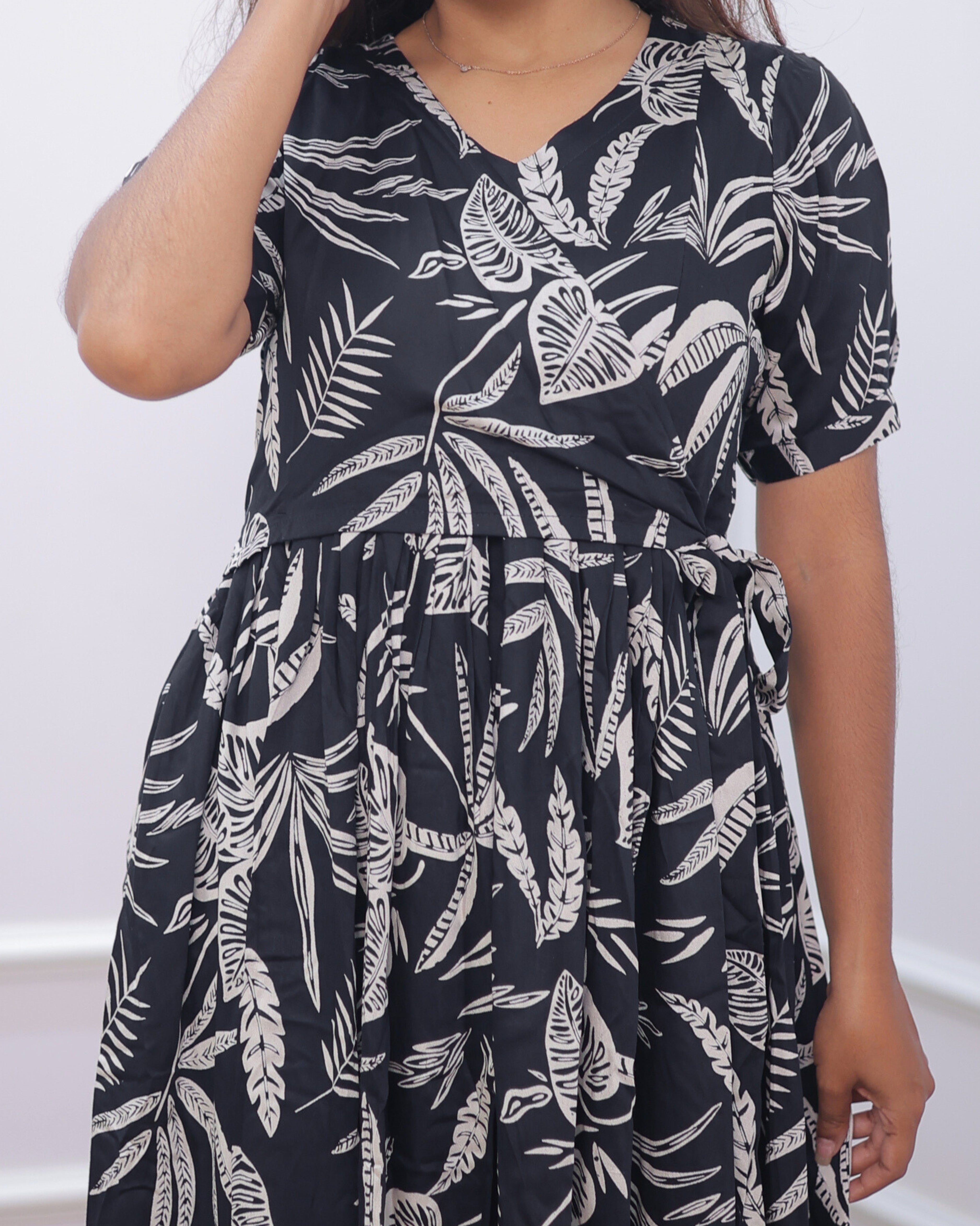 Black Wrap | Maternity Maxi [Double Side Zips_SIDE KNOT]