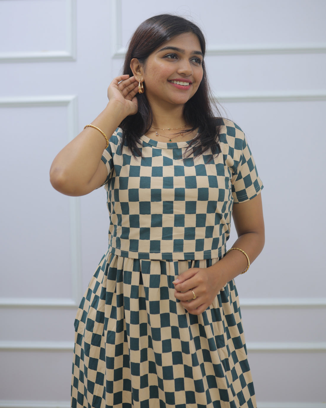 Apeksha | Zipless Maternity Dress - Normal Sleeves | Calf Length