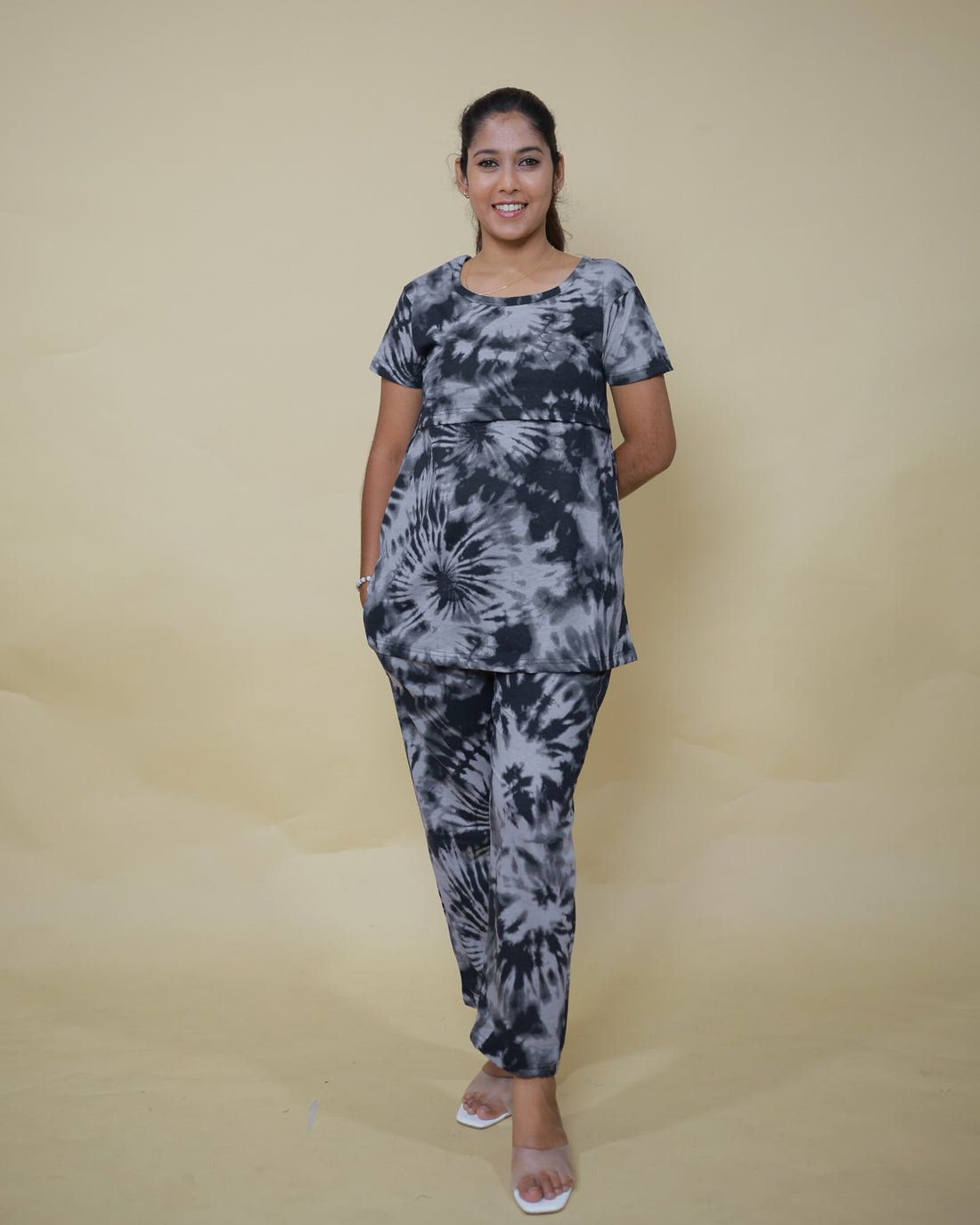 Vaanya | Zipless Feeding Pant Set