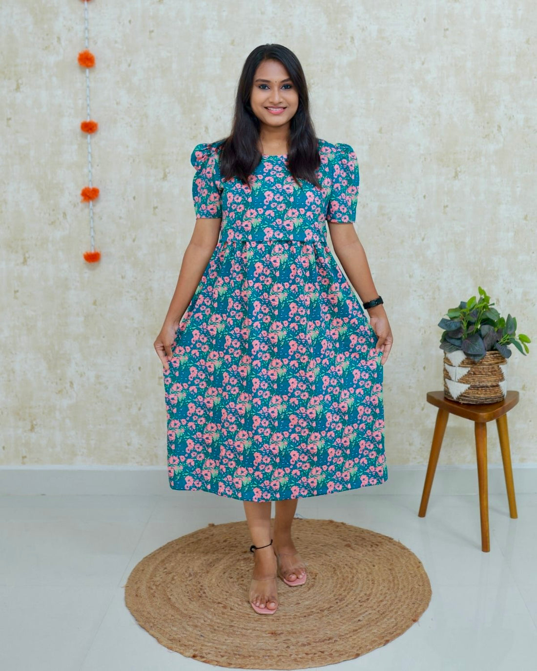 Aahana | Zipless Maternity Dress - Puff Sleeves | Calf Length