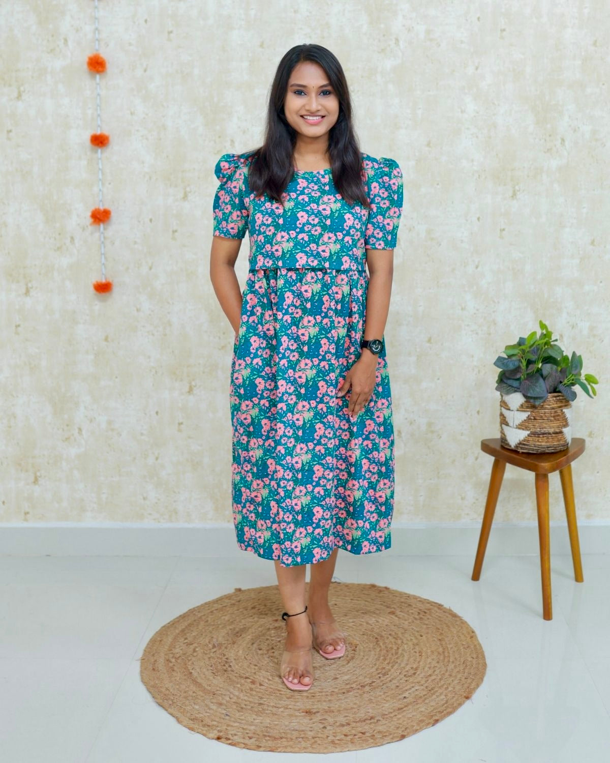 Aahana | Zipless Maternity Dress - Puff Sleeves | Calf Length